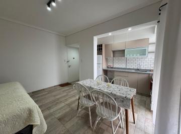 Departamento · 38m² · 2 Ambientes · Departamento 2 Amb Lateral Luminoso