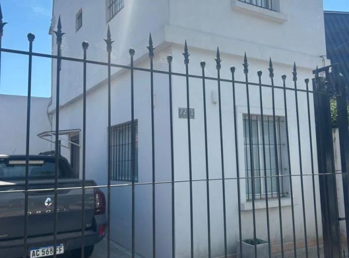 PH · 230m² · 6 Ambientes · 2 Cocheras