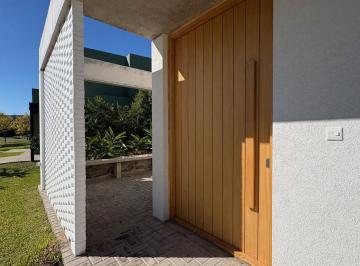 Casa · 248m² · 6 Ambientes · 2 Cocheras · Venta| Casa Familiar con 5 Dorm. y Gran Distribución | Ceibos Puertos