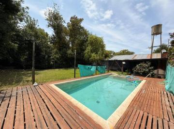 Quinta vacacional · 100m² · 4 Ambientes · 3 Cocheras · Casa Quinta en Venta en Los Naranjos Magdalena