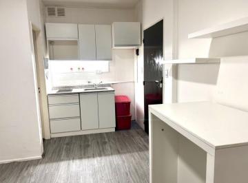 Oficina comercial de 1 ambiente, Retiro · Oficina Monoambiente en Alquiler con Baño y Patio en Microcentro