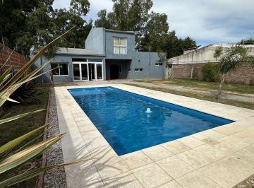 GIU-GIU-318_2 · 3 Dorm., Parque y Pileta