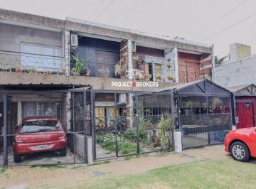 Casa de 4 ambientes, Morón · Duplex en Venta en Castelar