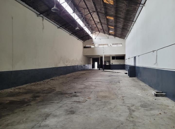 Bodega-Galpón · 370m²