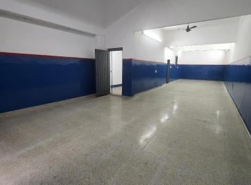 Local comercial · 130m² · Local en Alquiler Av Mitre 5200 Villa Dominico