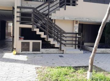 Imagen 1 · Casa con Galpón en Barrio Sargento Cabral