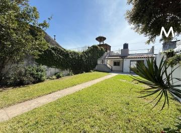 Casa · 100m² · 4 Ambientes · 1 Cochera · Toma Prop. en Parte de Pago - Casa en Venta de 4 Ambientes - Chilavert