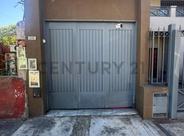 Bodega-Galpón · 98m² · 2 Cocheras · Galpón en Venta en La Tablada