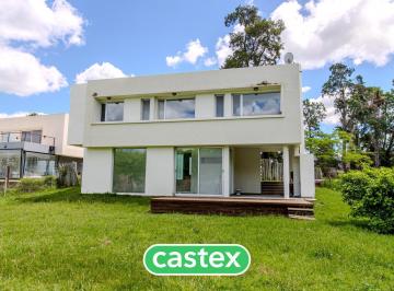 Casa · 203m² · 4 Ambientes · 2 Cocheras · Casa en Venta en Barrio San Matias, Escobar