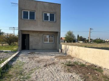 Casa · 80m² · 3 Ambientes · 2 Cocheras · Se Vende Duplex 2 Dorm. en Bº Smata III