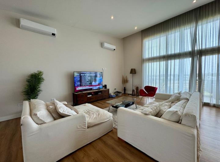 Departamento · 230m² · 4 Ambientes · 2 Cocheras