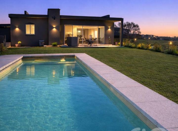 Casa · 112m² · 3 Ambientes · 2 Cocheras