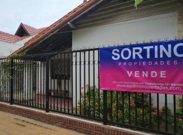 Casa de 5 ambientes, Lomas de Zamora · Casa de 4 Amb en Centro de Banfield