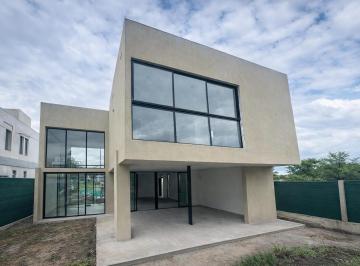 Casa · 230m² · 7 Ambientes · 2 Cocheras · Casa a Estrenar en Construcción – Viví El Proceso, Elegí El Resultado