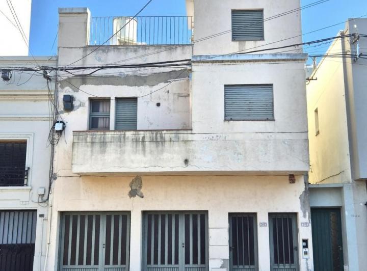 Casa · 224m² · 4 Dormitorios · 2 Cocheras