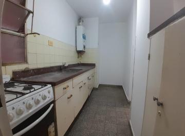 Departamento · 70m² · 4 Ambientes · 1 Cochera · Departamento en Centro