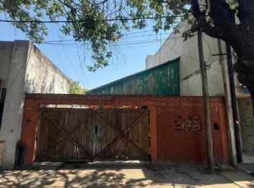 Casa · 65m² · 1 Ambiente · Lote en Venta Oportunidad 122 E/ 76 y 77