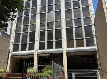 Oficina comercial · 30m² · 1 Ambiente · 1 Cochera · Oficina en Venta en La Plata