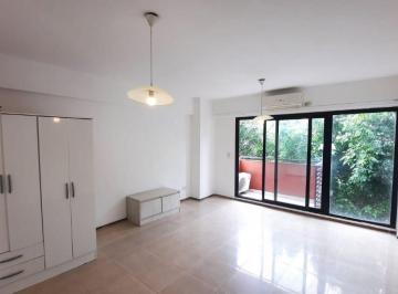 Departamento de 1 ambiente, Villa Urquiza · Amplio Monoambiente - Luminoso - Apto Profesional - Cochera