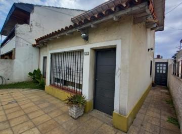 PH · 110m² · 4 Ambientes · Chalet 4 Ambientes en PH a Reciclar
