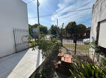 Casa · 181m² · 5 Ambientes · 1 Cochera · Casa 5 Ambientes con Unidad Independiente y Cochera Para Dos Autos