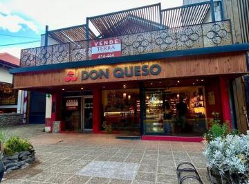 Casa · 220m² · 4 Ambientes · Casa Céntrica + Local Comercial Frente a La Plaza