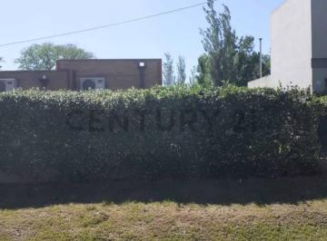 Casa · 129m² · 4 Ambientes · 2 Cocheras · Casa en Venta en Rafaela, Paseo del Este