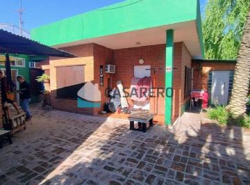 Casa · 84m² · 3 Ambientes · 1 Cochera · Casa en Venta en Tigre, G. B. a. Zona Norte, Argentina