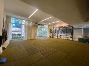 Local comercial · 110m² · Amplio Local Sobre Av Santa Fe