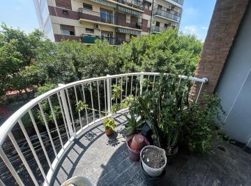 Departamento · 71m² · 3 Ambientes · 1 Cochera · Departamento 3 Ambientes con Balcon Al Frente