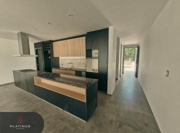 Casa · 190m² · 6 Ambientes · 2 Cocheras · Casa en Venta de 4 Dorm. - Greenville 2