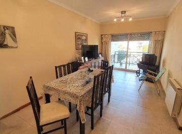 Departamento · 68m² · 3 Ambientes · 1 Cochera · Departamento 3 Ambientes con Cochera en Lanús Este