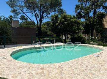 Casa · 100m² · 8 Ambientes · 1 Cochera · Duplex en Venta Los Árboles Aldea