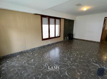 PH · 333m² · 4 Ambientes · 1 Cochera · Venta - 3 Departamentos en PH con Cochera y Entrada Para Auto - Barrio 9 de Julio