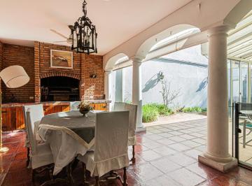 Casa · 315m² · 6 Ambientes · 1 Cochera · Casa en Belgrano