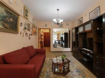 Departamento · 69m² · 4 Ambientes · 1 Cochera · Departamento de 4 Amb C/cochera/ Baulera / Balcon