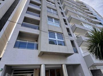 Departamento · 49m² · 2 Ambientes · 1 Cochera · Alquiler Temporal Verano 2026 - 2 Amb - Frente Al Mar - La Perla - Cochera