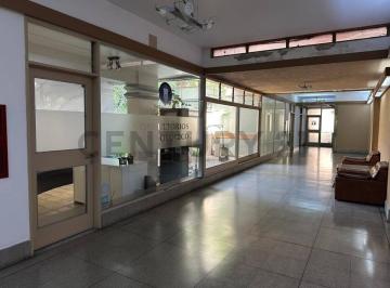 Local comercial · 50m² · Local con Cochera