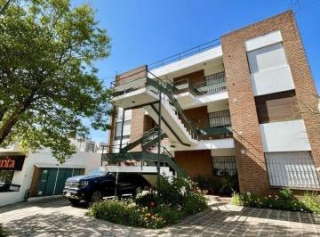 Departamento · 431m² · 18 Ambientes · 4 Cocheras · Edificio de 6 Deptos en La Mejor Zona de Vcp - en Venta