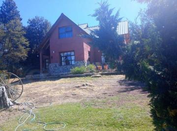 Casa · 300m² · 18 Ambientes · 3 Cocheras · Casa - Villa Pehuenia
