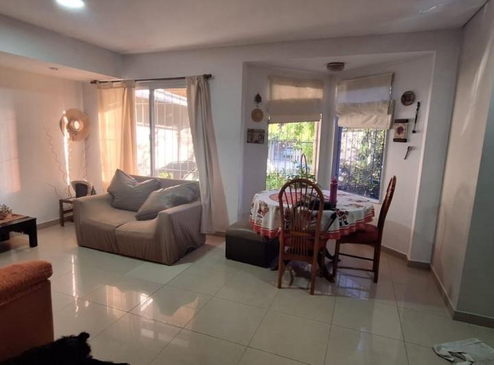 PH · 115m² · 8 Ambientes · 1 Cochera
