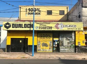 Local comercial · 245m² · 4 Ambientes · 1 Cochera · Local Comercial con Vivienda Independiente