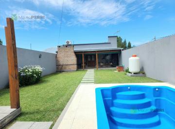 Casa · 100m² · 2 Dormitorios · 2 Cocheras · Casa en Villa Parque Sicardi