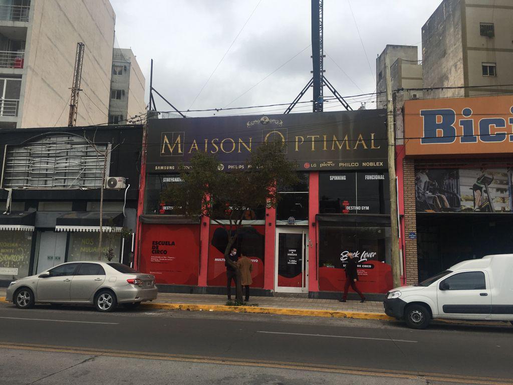 Depósito/galpón de 1029 Mtrs en Av. Castro Barros al 300, Altos de San Martín, Córdoba