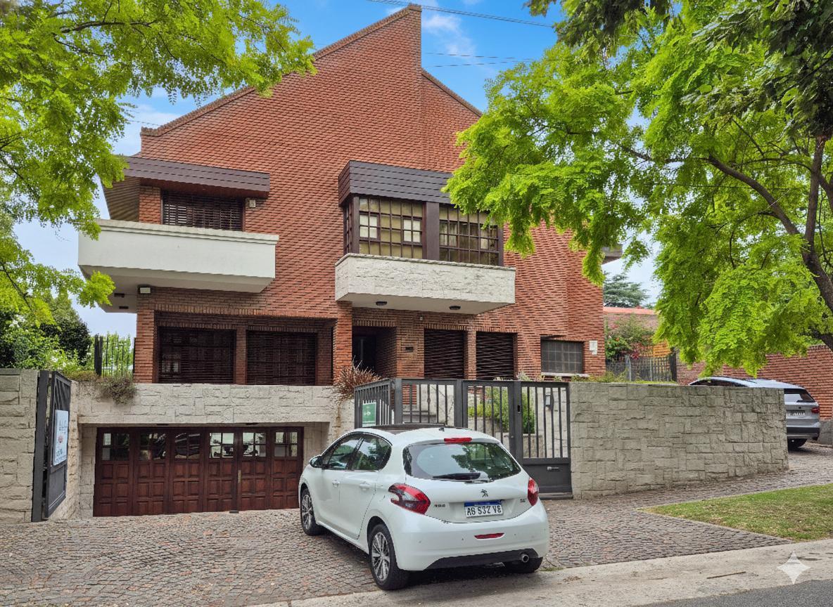 Residencia de Categoría en Los Troncos(Toma menor valor)