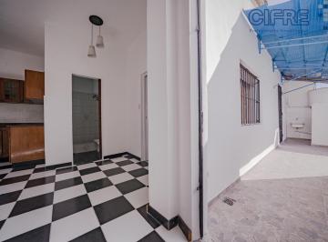 PH · 57m² · 3 Ambientes · Bajó de Precio! PH de 3 Ambientes 1ero X Escalera Tipo Chorizo Muy Luminoso con Patio