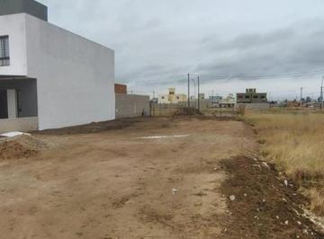 Terreno · 271m² · Lote en Venta Valle Cercano