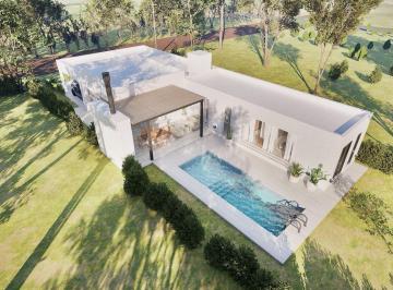 Casa · 166m² · 4 Ambientes · 2 Cocheras · Casa en Venta en La Plata