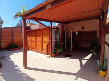 Casa de 10 ambientes, Córdoba · Arguello Casa + Dpto Independiente
