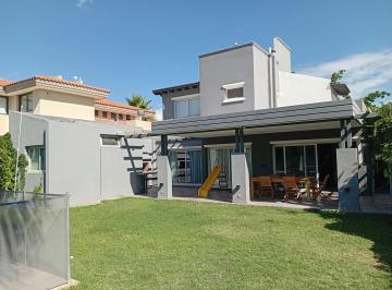 Casa de 4 ambientes, Gobernador Benegas · B° Palmares 2da Etapa /en 2 Plantas/4 Dorm./4 Baños/jardin/piscina
